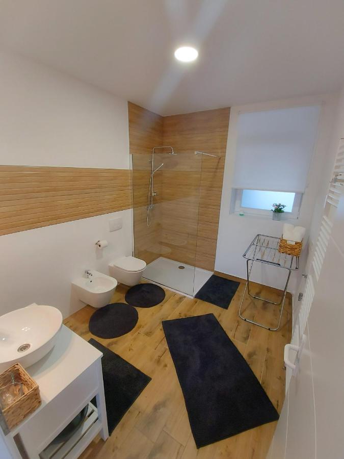 Noar Enjoy Your Stay Oresje Buitenkant foto